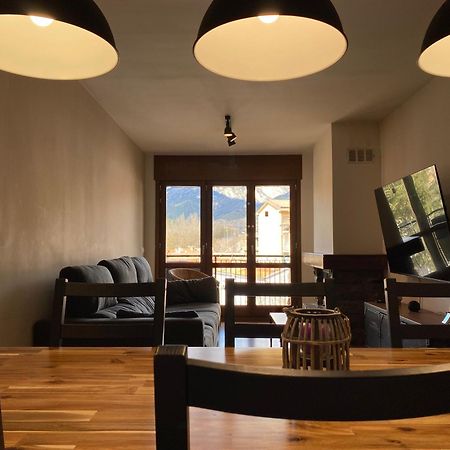 Apartamento Gold Cadi グアルディオラ・デ・ベルゲーダ エクステリア 写真