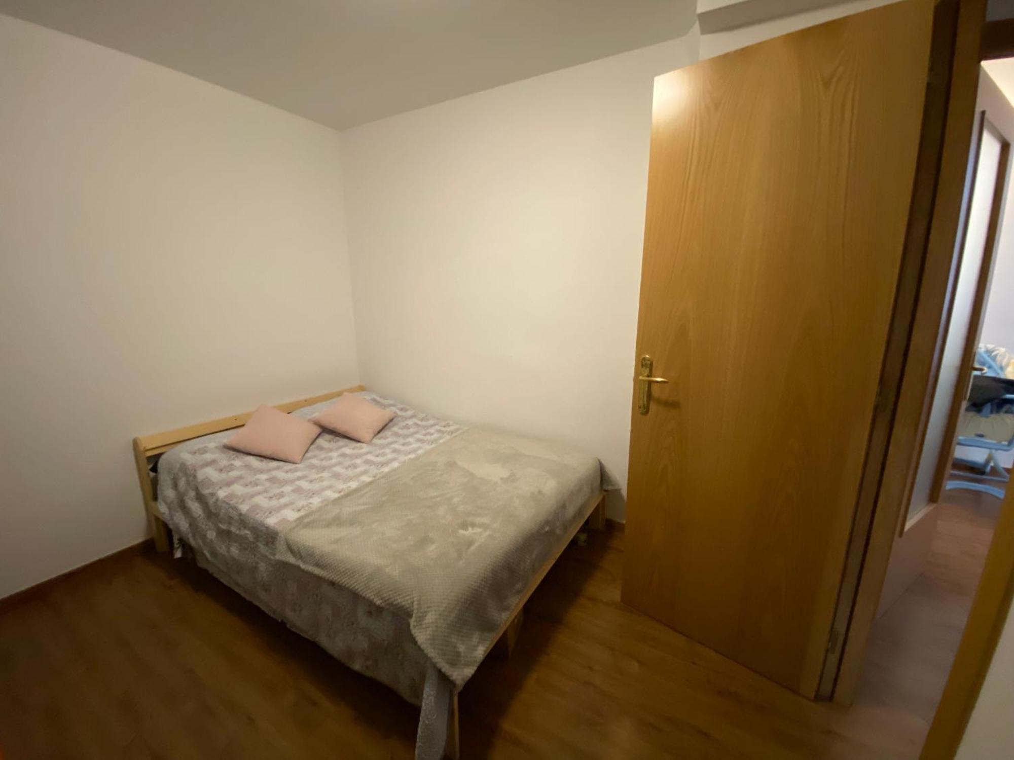 Apartamento Gold Cadi グアルディオラ・デ・ベルゲーダ エクステリア 写真